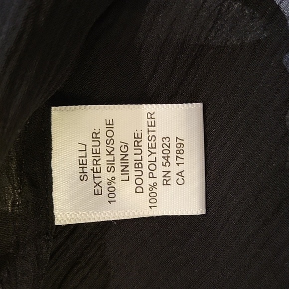 Banana Republic size 2 silk camisole top with bow - Picture 5 of 5